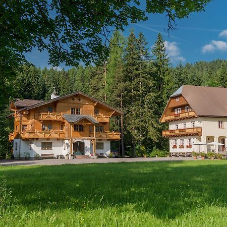 Bio-Holzhaus Und Landhaus Heimat Ramsau am Dachstein Exterior photo