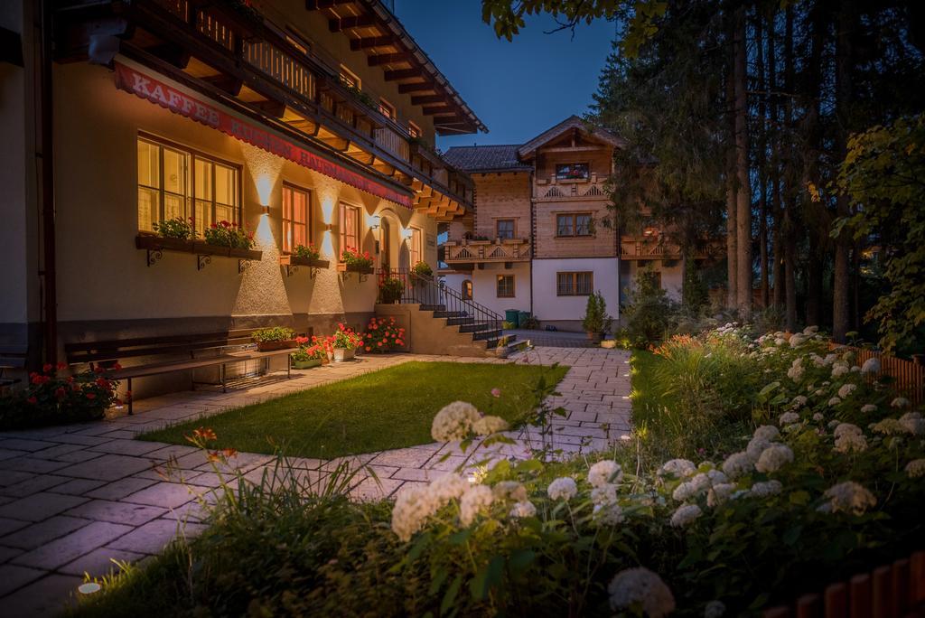 Bio-Holzhaus Und Landhaus Heimat Ramsau am Dachstein Exterior photo